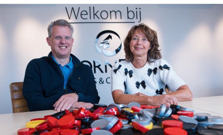 Looks van blik met voordelen van kunststof